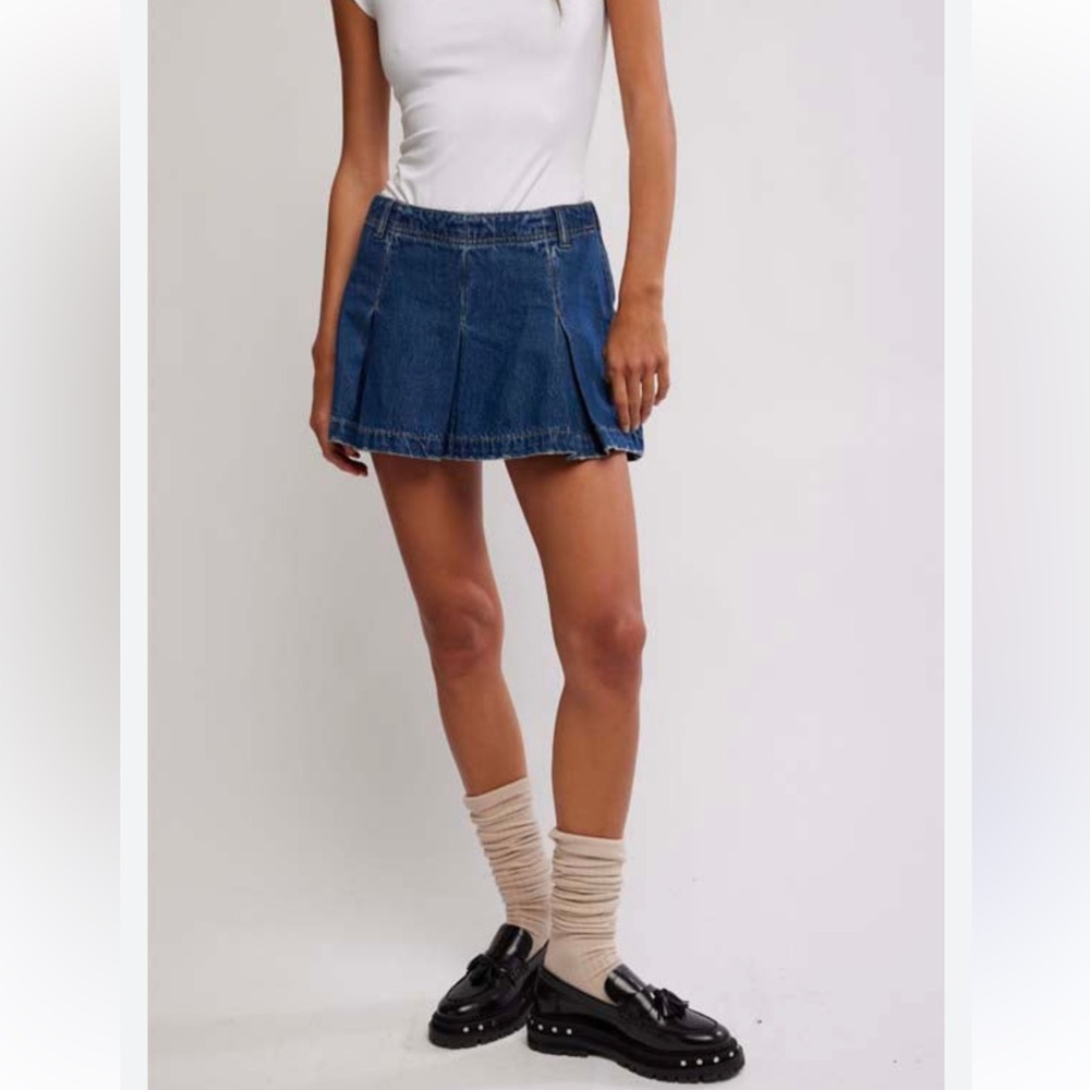 Free People Dark Blue Denim Pleated Mini Madison Skirt Avenue Wandering Eyes 28